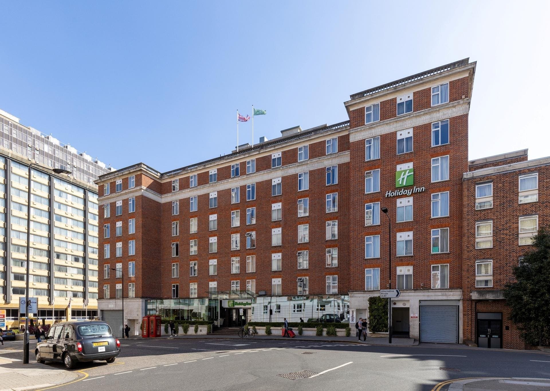 Billionaire Kwek Leng Beng’s CDL  Widens London Footprint With  $370 Million Holiday Inn Deal